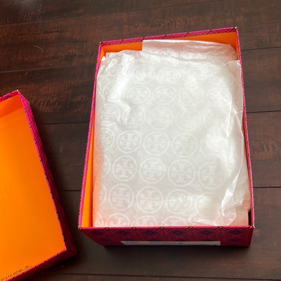 Tory Burch Reva Leopard Platform Sneakers - Picture 9 of 11